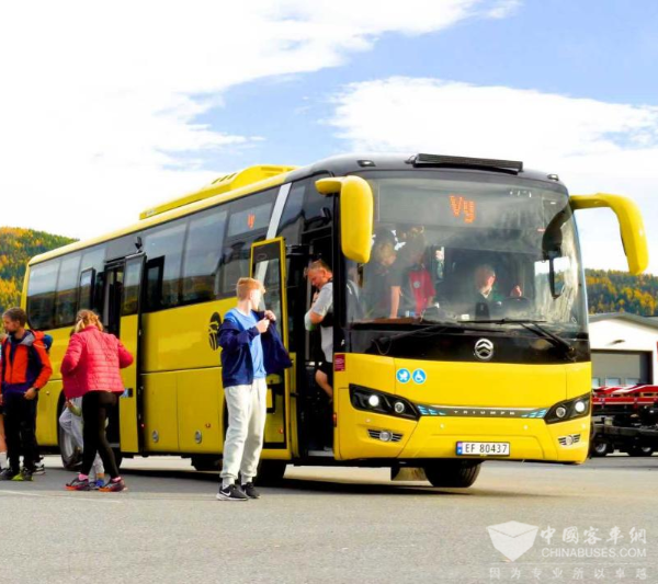 圈粉北欧！金旅纯电开拓挪威绿色出行新赛道