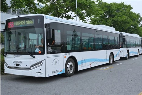 100台创维列阵深圳！640km续航+321kWh液冷电池，这波操作太硬核