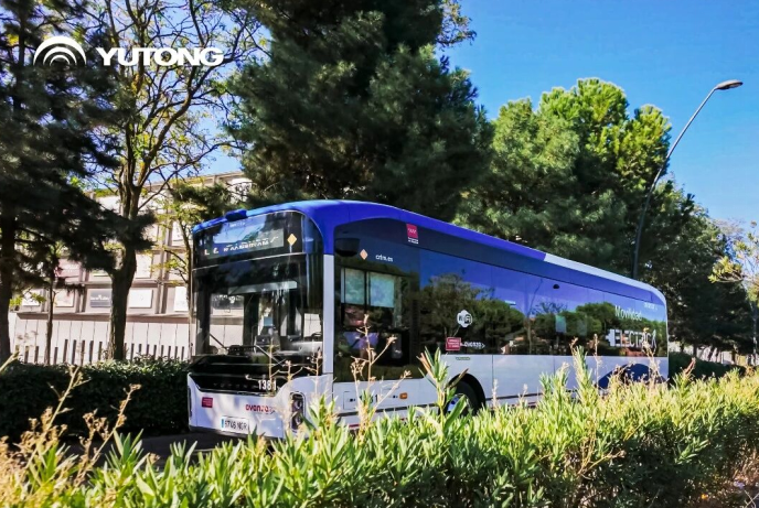 宇通携四款高端车型亮相2026西班牙国际车展