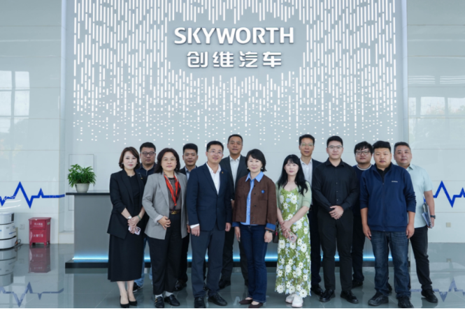 开沃集团携手金鹰国际物业集团共探无人化服务落地路径