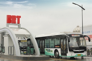 中大新能源BRT公交车在盐城上线运行