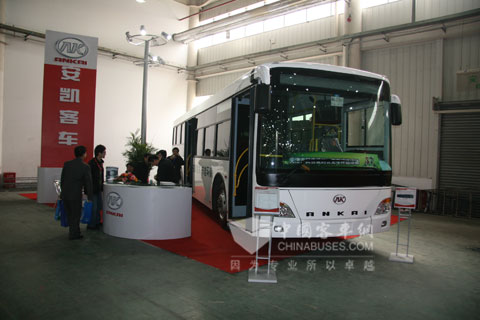 安凯城市公交客车亮相天津客车展
