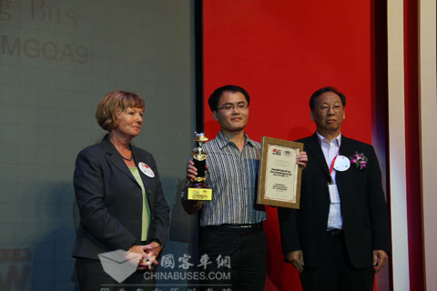 宇通客车ZK6180MGQA9荣获2010年度最佳BRT巴士奖