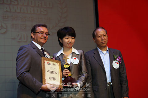 宇通客车ZK6122H9荣获2010世界客车联盟年度最佳客车奖
