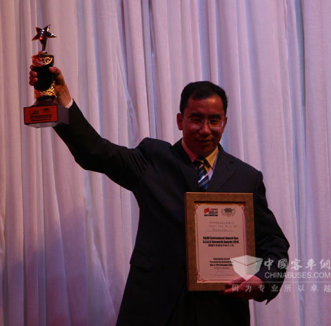 中通客车LCK6101GPHEV荣获世界客车联盟2010年度最佳环保巴士奖