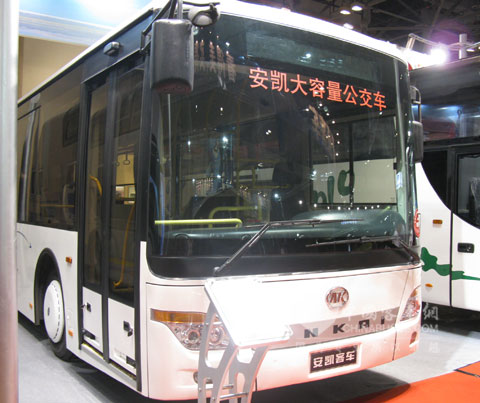 HFF6140G06D公交车获得2010年度最佳公交客车奖