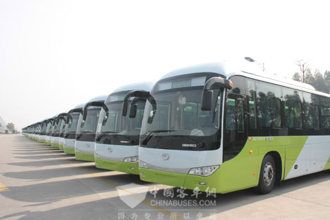 大金龙新型城郊车XMQ6120C批量销往北京、杭 州、深圳等地
