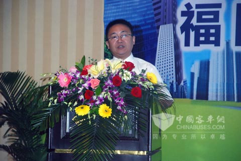 福田欧V新能源客车公司西北大区经理张志红先生主持会议