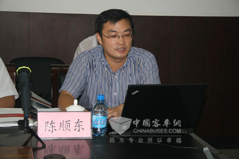 安凯客车技术中心新能源客车部副部长陈顺东发言