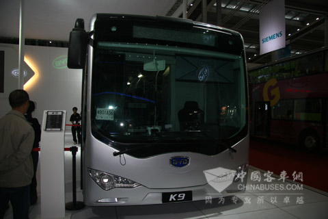 深圳电动车展上的比亚迪纯电动客车K9