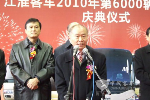 江淮客车年产量突破6000辆大关