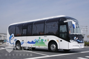 宇通稳健推进节能与新能源客车