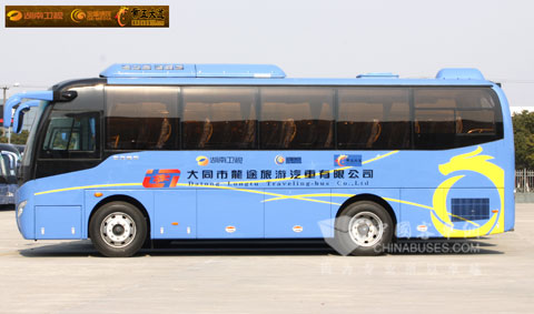 申龙客车被指定为湖南卫视选秀用车
