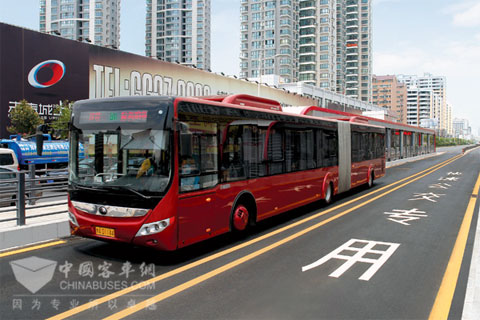 宇通新型BRT公交客车