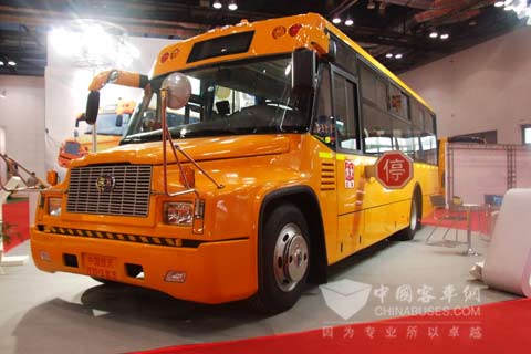 百路佳客车