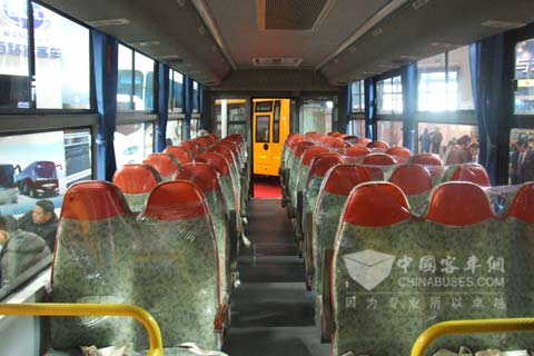 百路佳校车