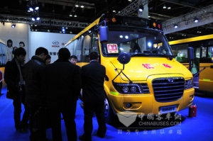 海格校车：演绎智慧与安全的二重交响
