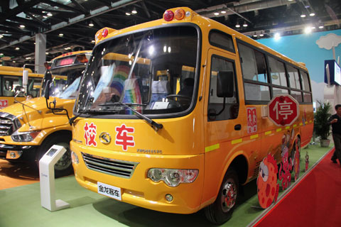 大金龙校车