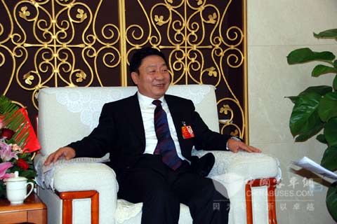 李进巅
