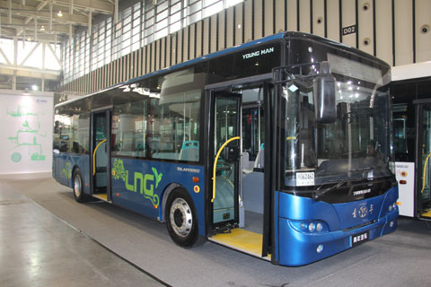 2012 CIBC年度最具影响力新能源客车奖得主——JNP6105GC城市客车
