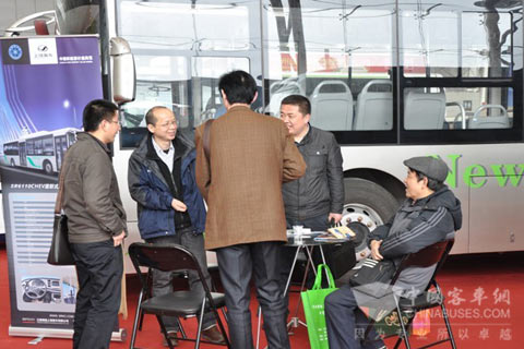 上饶新能源客车高调亮相南京绿博会
