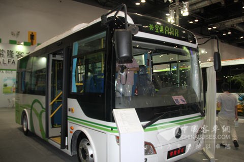中国道路运输杯2012年度最佳新能源客车YS6700GBEV纯电动客车