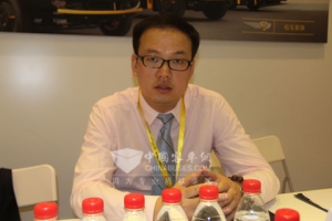 纳威司达