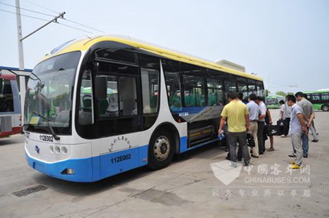 扬子江LNG公交车迎来首批驾驶员培训