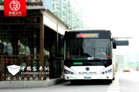 申龙混合动力客车在杭州公交线路运行