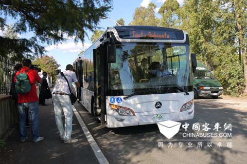行驶在意大利街头的常隆纯电动客车