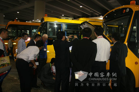 2012广州商用车展