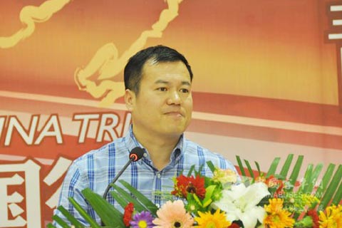 青年汽车集团副总裁、金华青年汽车制造有限公司总裁郑健