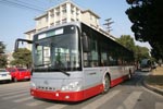 2013年8月客车产销42293辆和45116辆