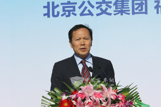 700台纯电动客车签约