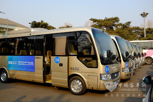 宇通E7车队承担中国电动汽车百人会交通运输服务工作