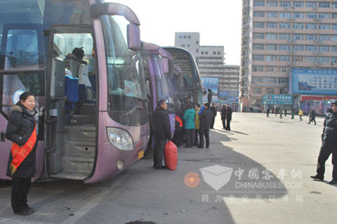 郑州公路客运备战节后客流高峰 