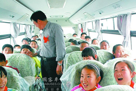 青岛专业校车将增十条线跑市北四方