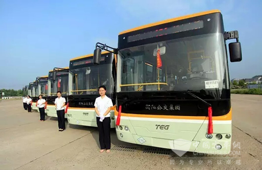 湖南衡阳80台新型环保公交车投入春运