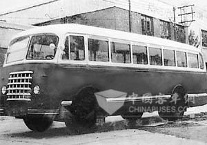 五七型第一代公共汽车