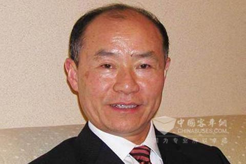 全国人大代表、江淮汽车集团的董事长左延安