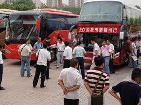 中通新能源客车 助力西安绿色旅游