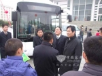 科技部副部长刘燕华参观百路佳新能源客车