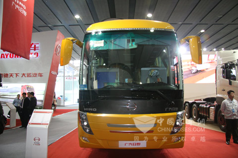 广汽日野客车展台