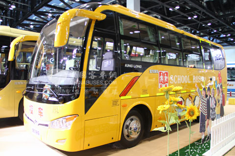大金龙校车