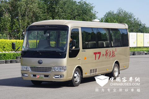 2015年6月2日，宇通高档商务车T7在北京某汽车极限运动主题公园正式开启了“新长征”品质见证之旅。
