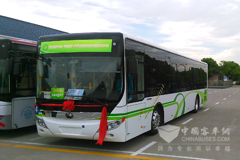 四号车：12米宇通插电式，装配潍柴发动机，宇通变速箱
