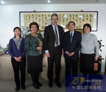 中国和欧盟橡胶协会领导合影