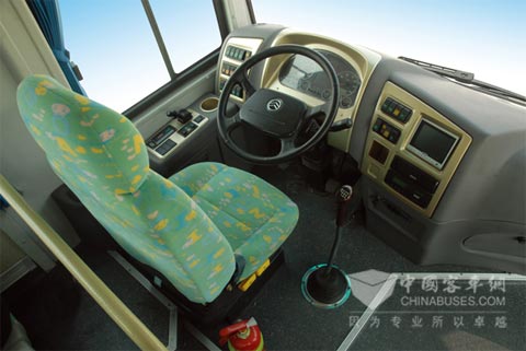 金旅客车XML6901校车