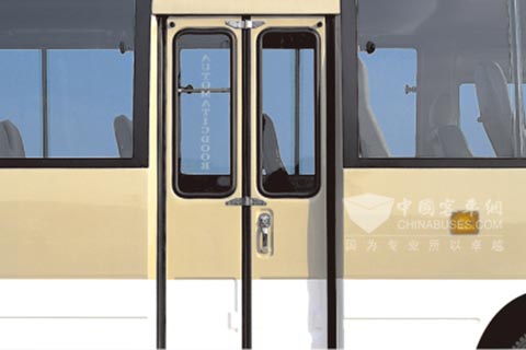 金旅客车XML6601