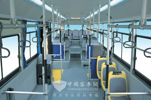 大容量承载空间